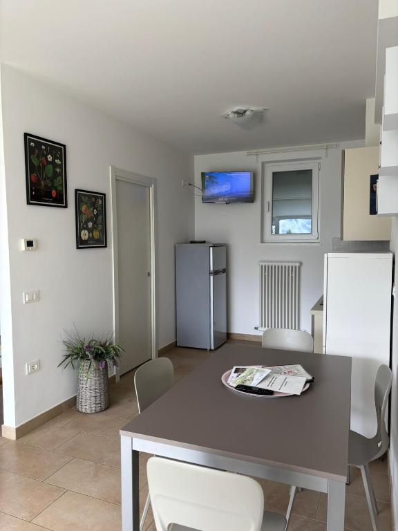 Kuchyň nebo kuchyňský kout v ubytování Un Balcone sul Garda
