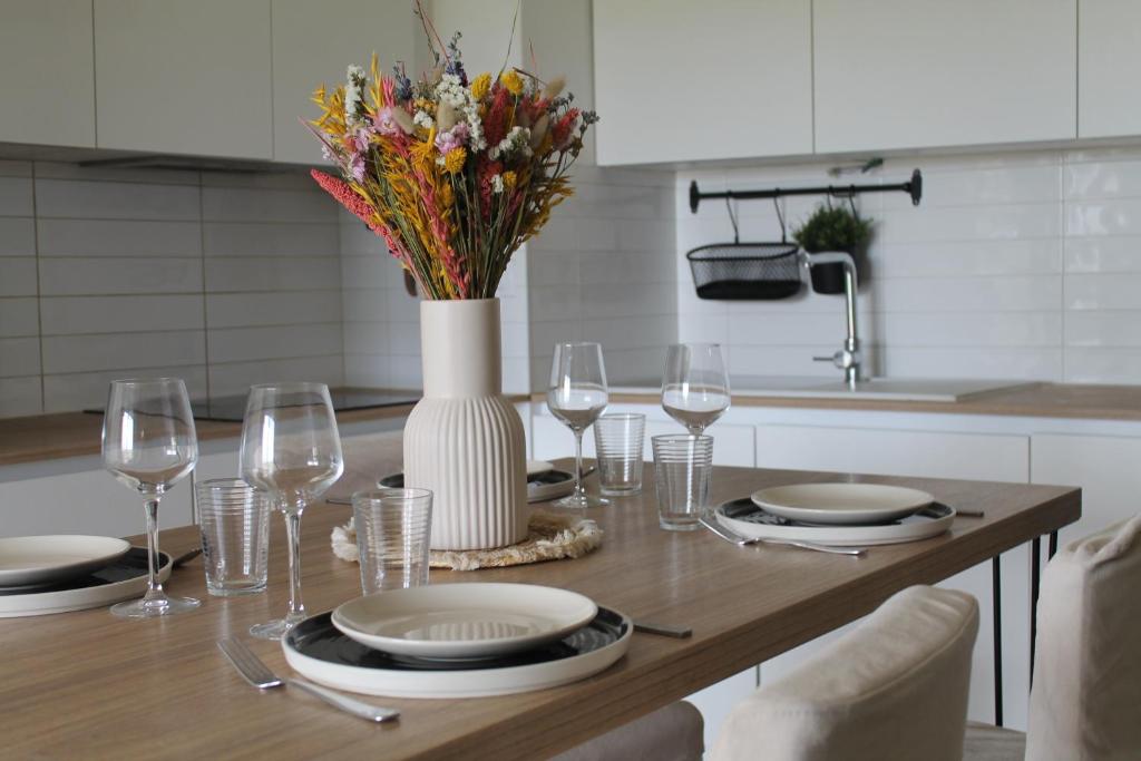 Η κουζίνα ή μικρή κουζίνα στο Logement lumineux près de la mer et de la ville