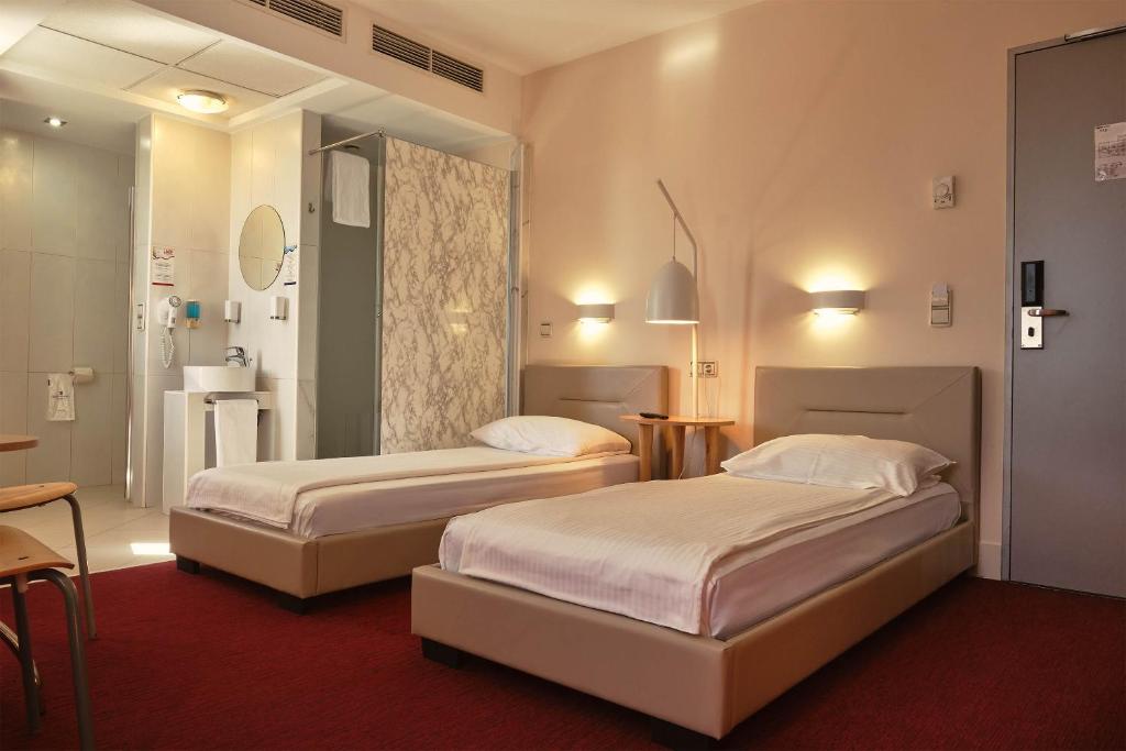Hello Hotels Bucuresti Gara de Nord - Resim 5