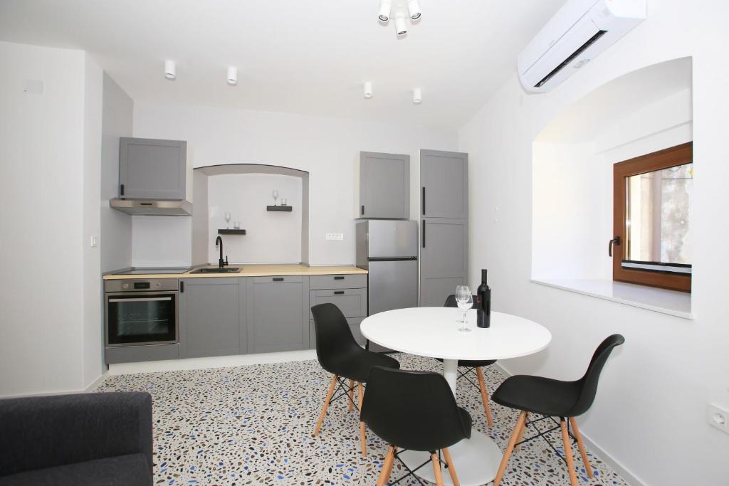 Villa Ula Premium Apartments ,Free Private PARKING - 11