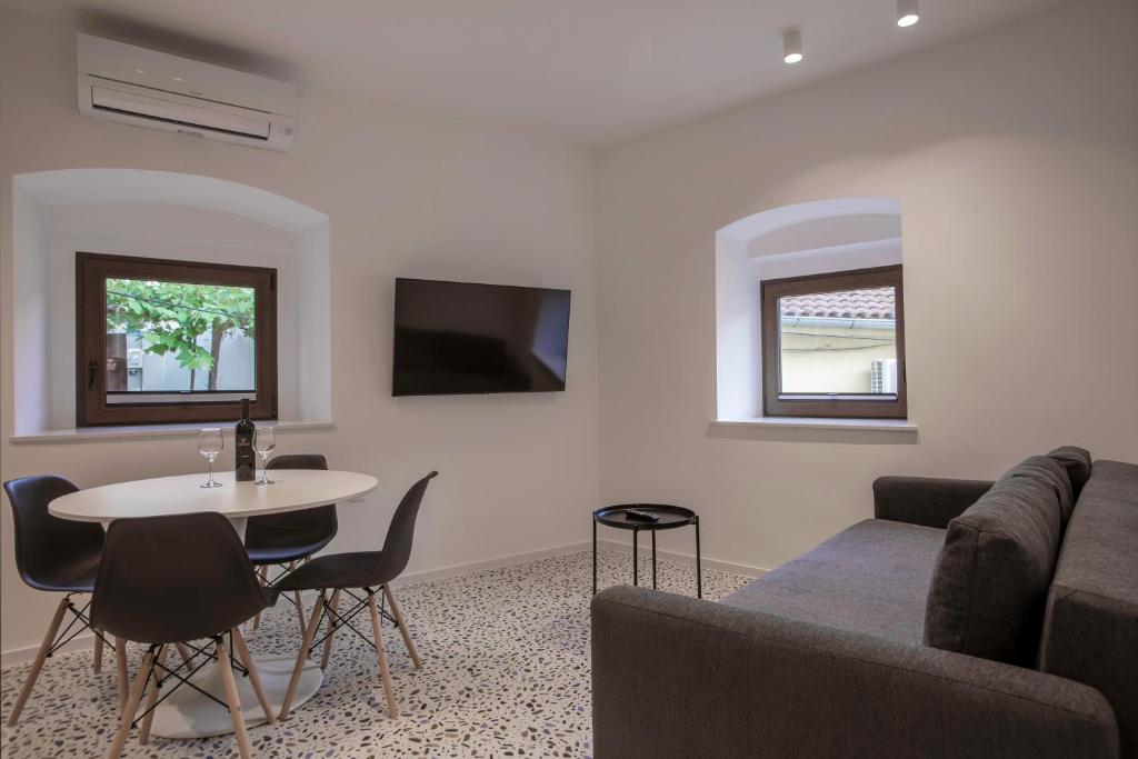 Villa Ula Premium Apartments ,Free Private PARKING - 10