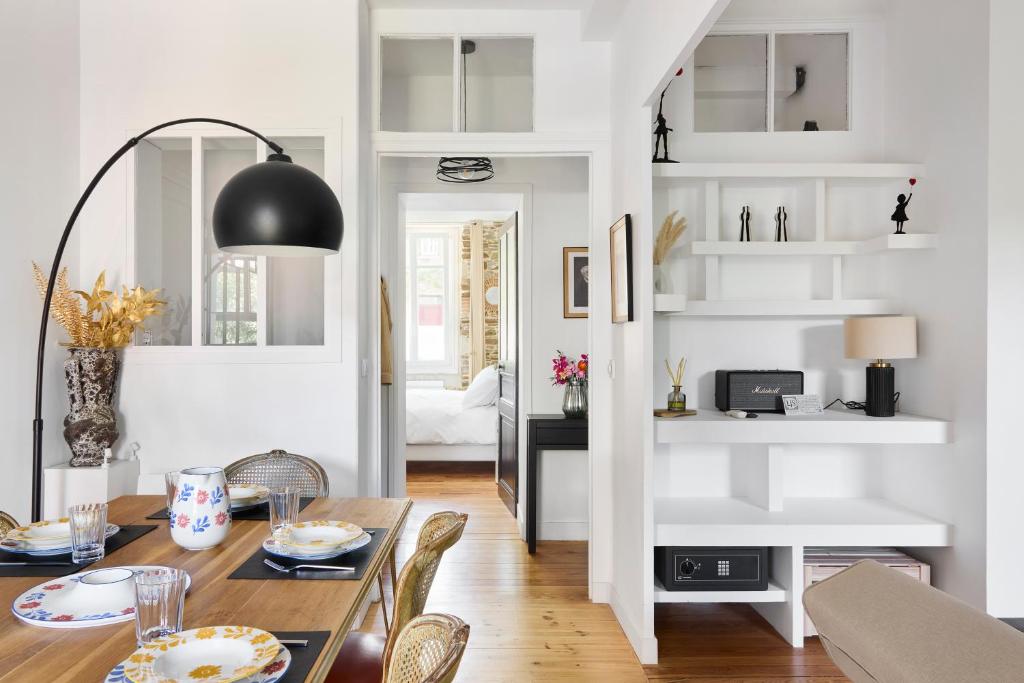 Le Jardin Secret - 2 chambres & Parking Offert