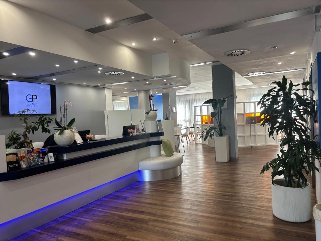 Lobby alebo recepcia v ubytovaní GP Hotel