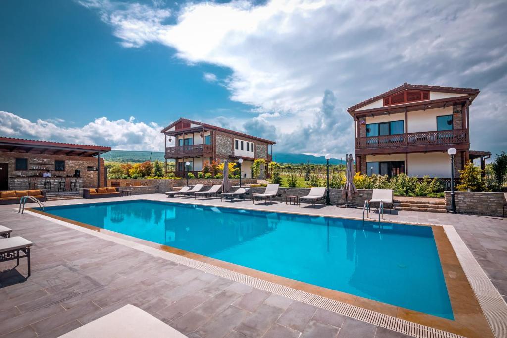 Bazén v ubytování Château Mosmieri Hotel & Winery nebo v jeho okolí