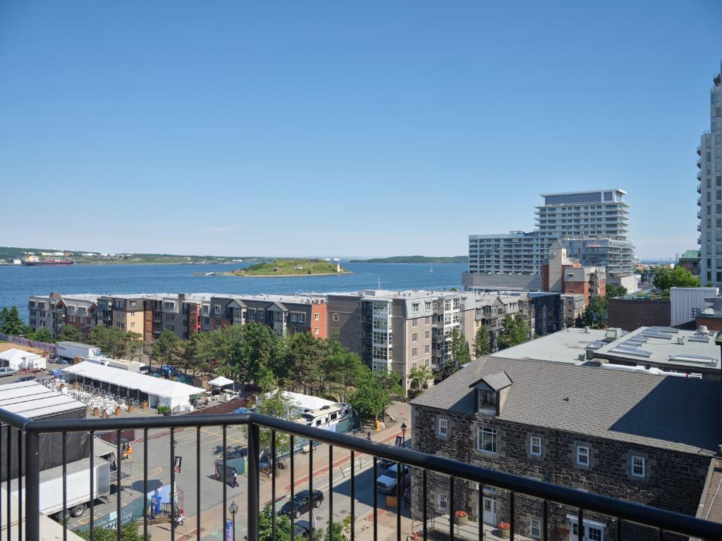 Nespecifikovaný výhled na destinaci Halifax nebo výhled na město při pohledu z hotelu