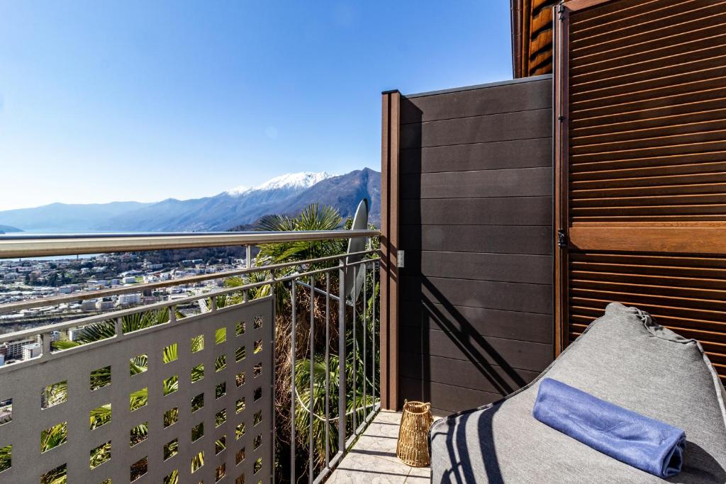 Lake View and Relaxation, Locarno - Resim 1