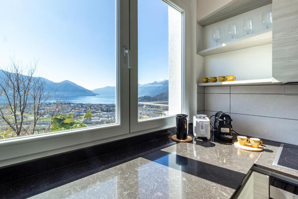 Lake View and Relaxation, Locarno - Resim 13