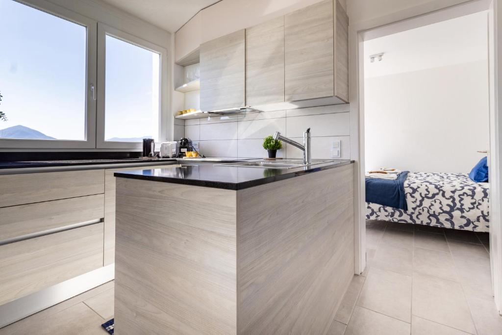 Lake View and Relaxation, Locarno - Resim 36