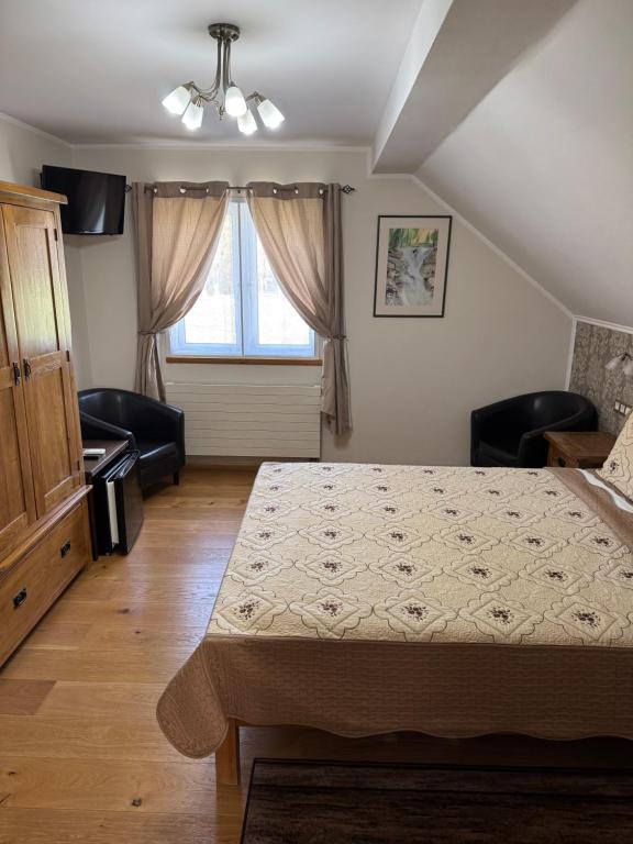 B&B Millenium House - 11