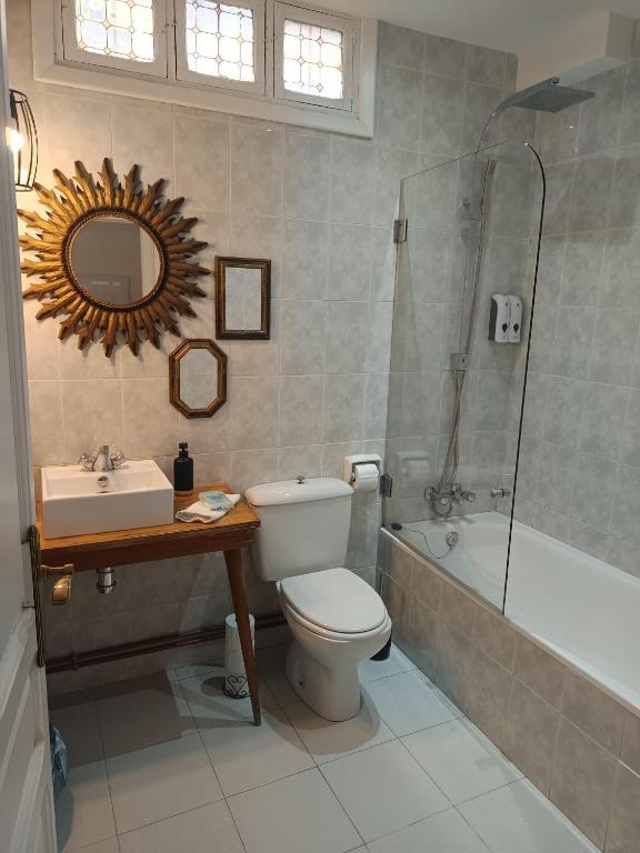 Koupelna v ubytování Apartamentos La Muralla