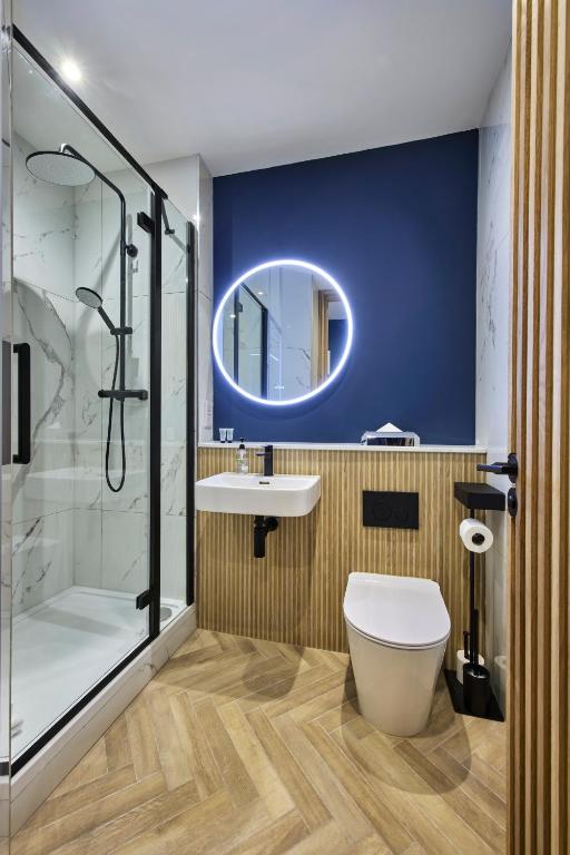 Koupelna v ubytování Handel's Hotel
