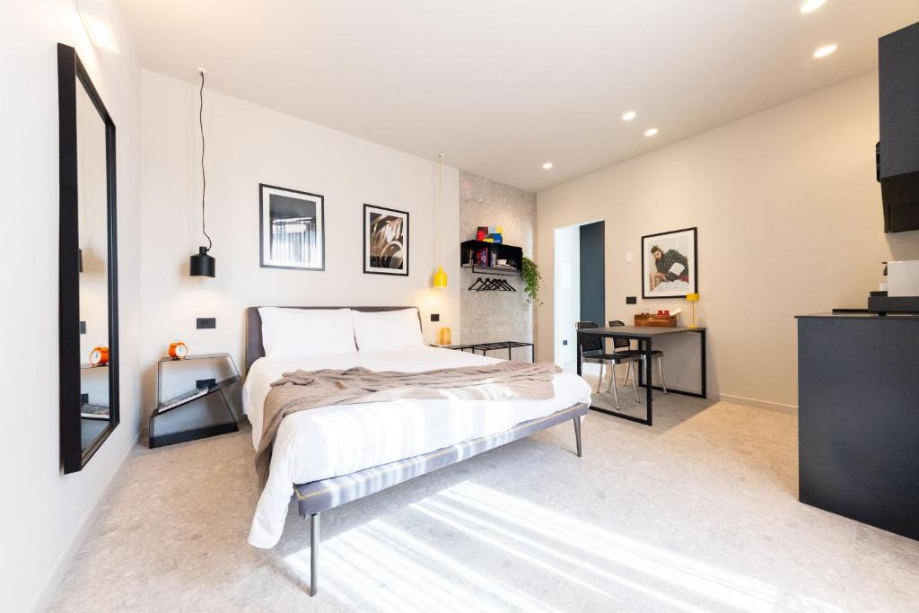 REGO APARTMENTS - Boutique Aparthotel with some off-site apartments in a Charming Historic District close to Upper Town - Superieure Studio