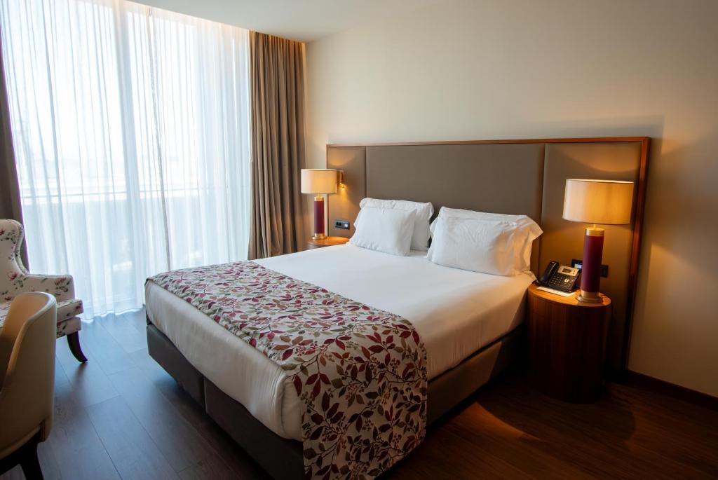 
One-Bedroom King Suite with Balcony
