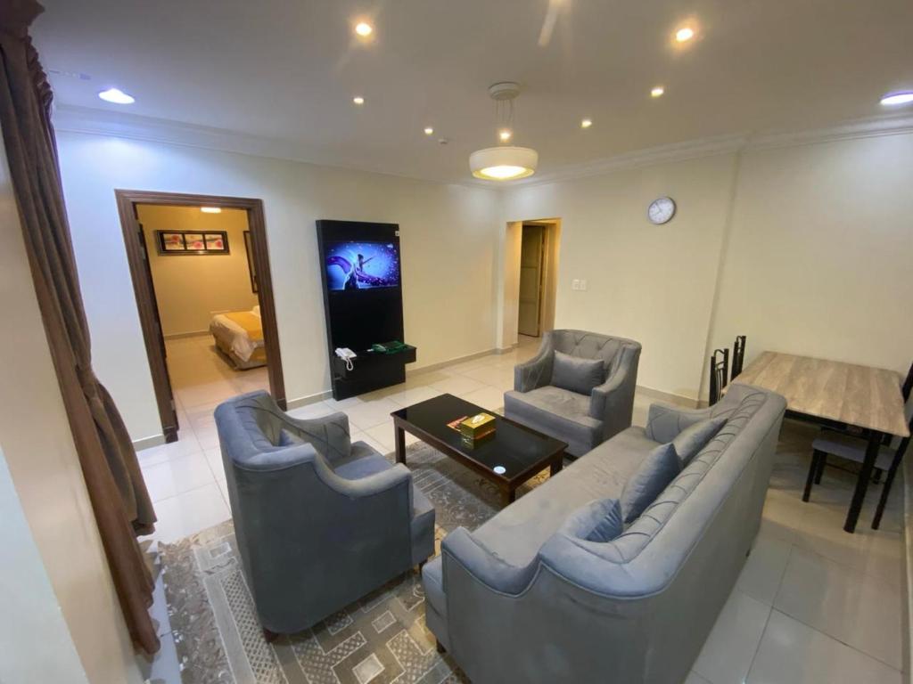 Hona Al Holm Furnished Units - 