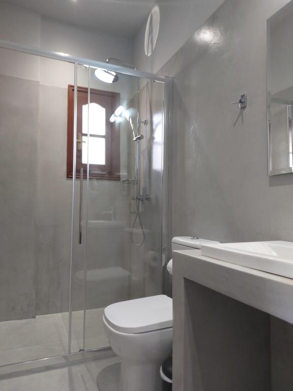 Mary's Studios & Apartment - 17