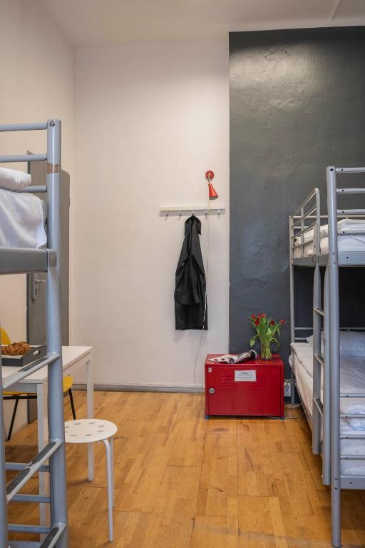Posteľ alebo postele v izbe v ubytovaní New World St Hostel and Private Room