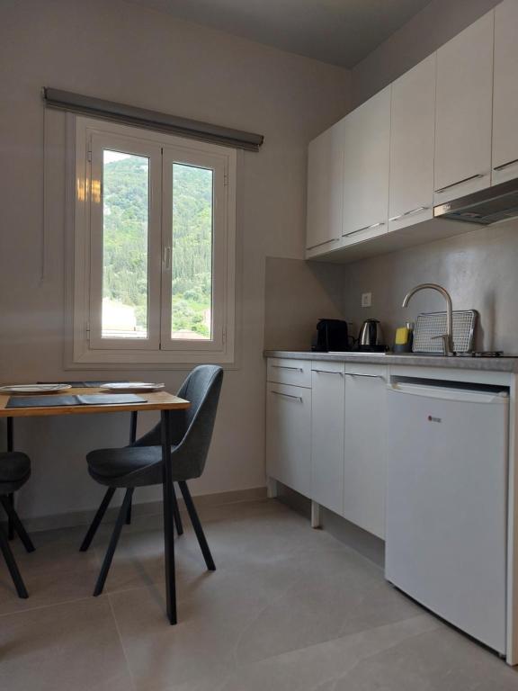 Mary's Studios & Apartment - 14