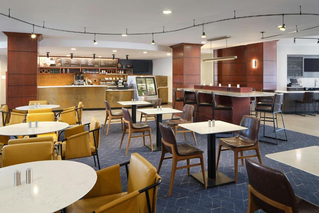 Courtyard by Marriott Saratoga Springs photo