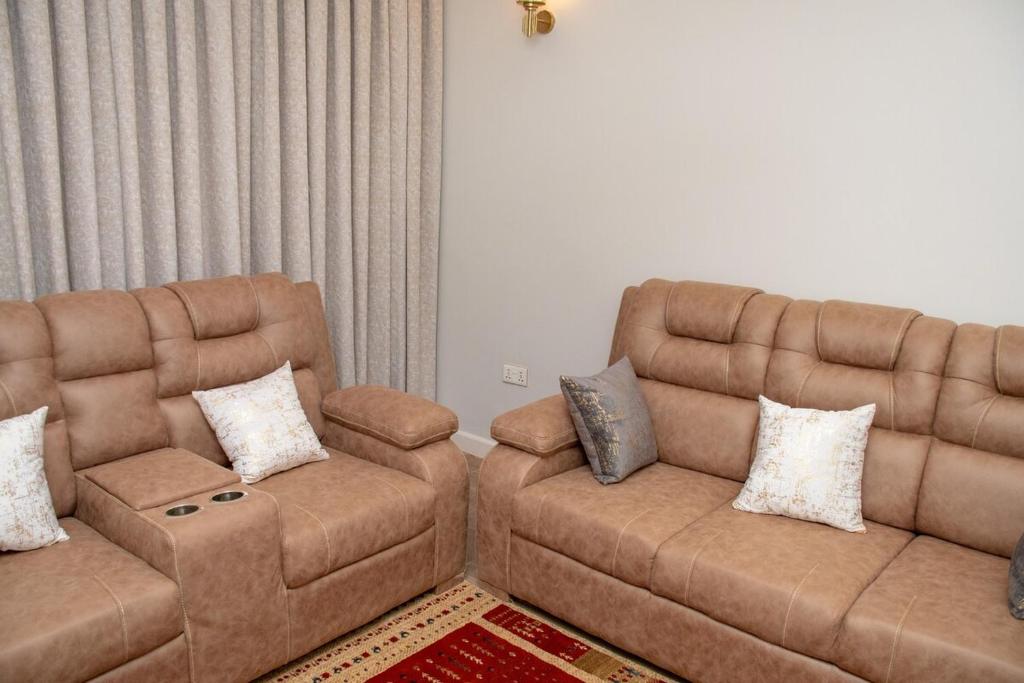 Χώρος καθιστικού στο NearEden elegant Home