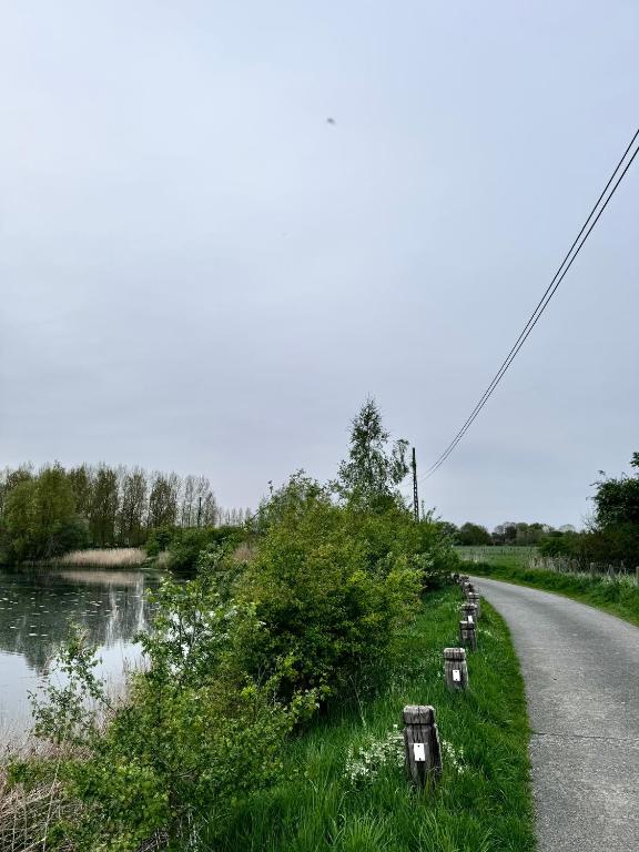 Gallery image of Cozy modern duplex with balcony and free parking in Deinze