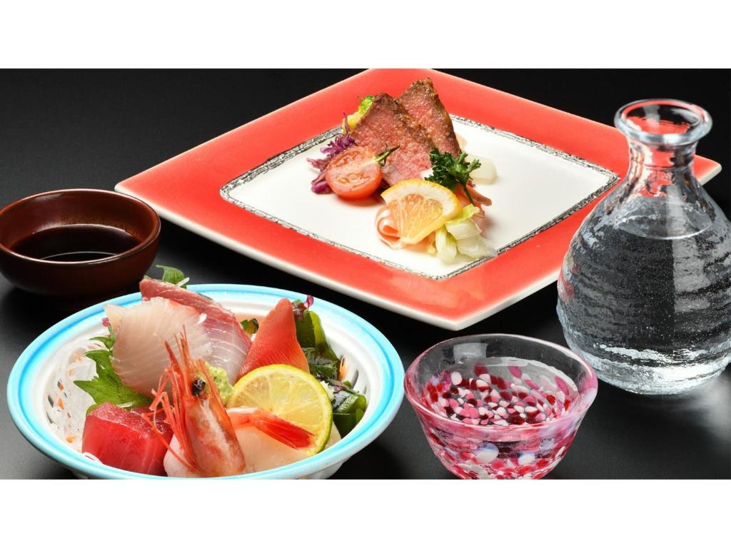 ホテルの敷地内または近くでの食事または食べ物