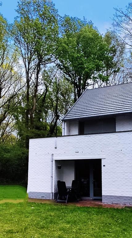 Het gebouw waarin het vakantiehuis zich bevindt