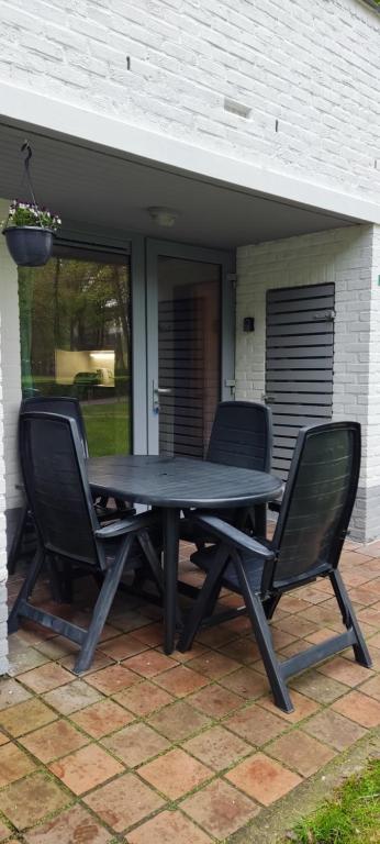 Afbeelding uit fotogalerij van Vakantiebungalow BERK 1 in Aan de Wolfsberg