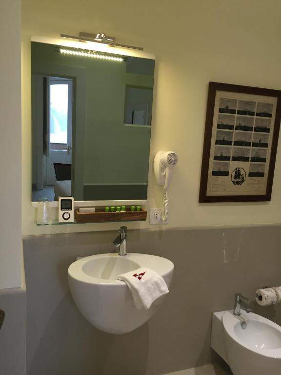 Yacht Club Capo Cervo Suites B&B - 12