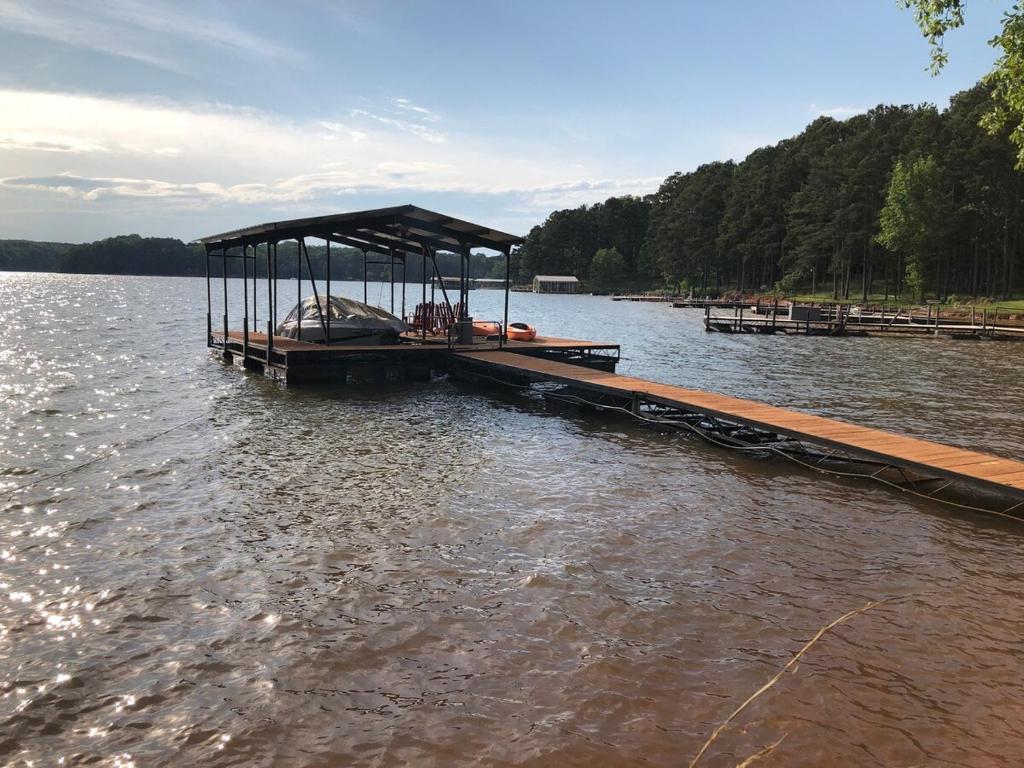 Gallery image of Lakehouse Sunset Beach 3BD,1BA in Fair Play