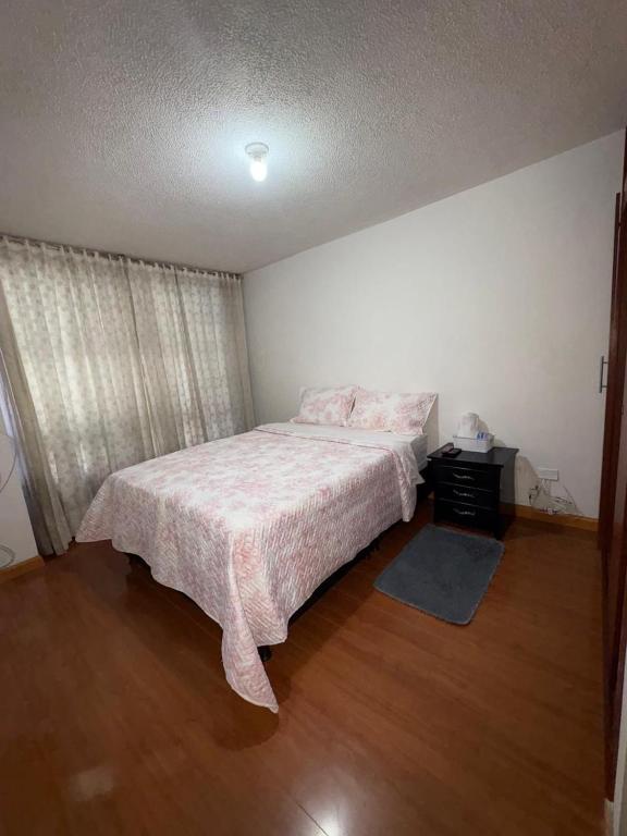 Postel nebo postele na pokoji v ubytování Hotel Dorado - Cerca al Aeropuerto - Habitación 202