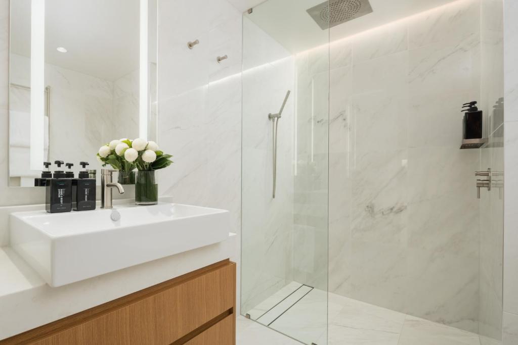 Crystalbrook Riley - Resim 13