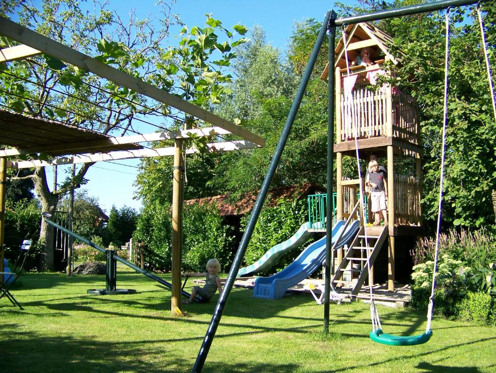 Herní místnost nebo prostor pro děti v ubytování Jardin de Lieze
