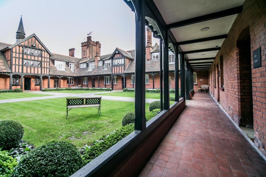 The Pillar Hotel - Resim 15