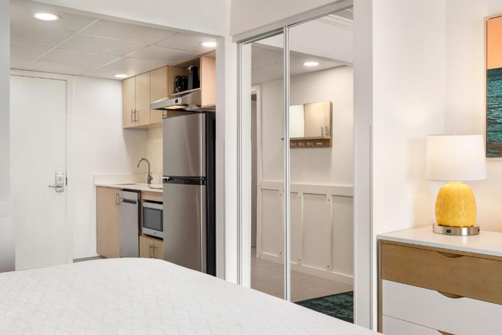 Holiday Inn Ocean City, an IHG Hotel - 