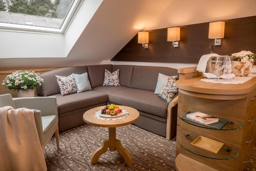 Romantik Hotel Die Gersberg Alm mit Panoramablick auf Salzburg - Resim 25