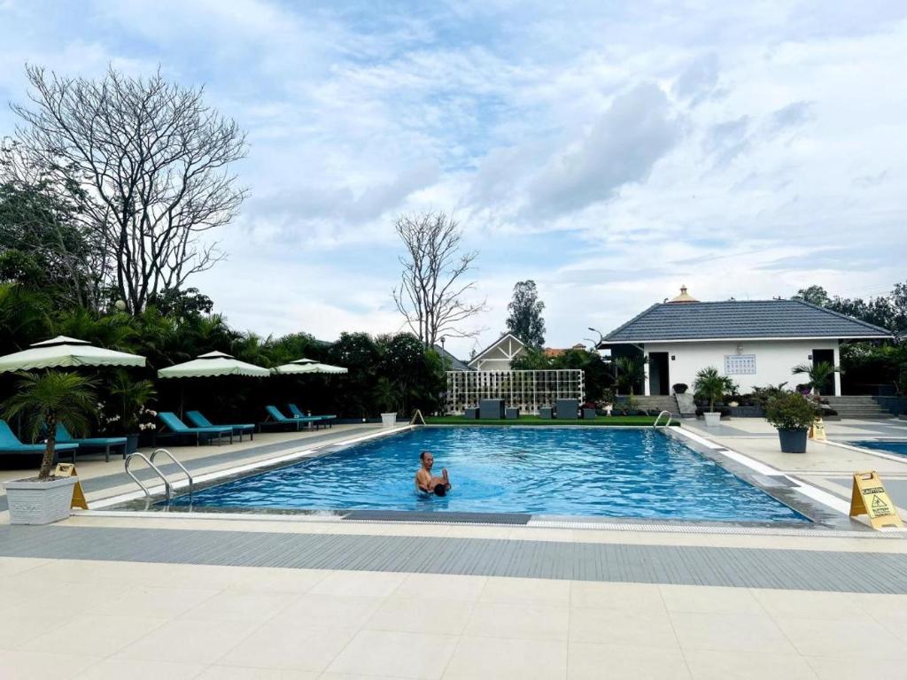 Bazén v ubytování TVR resort - Luxury Villas With Bathtub and Pool nebo v jeho okolí