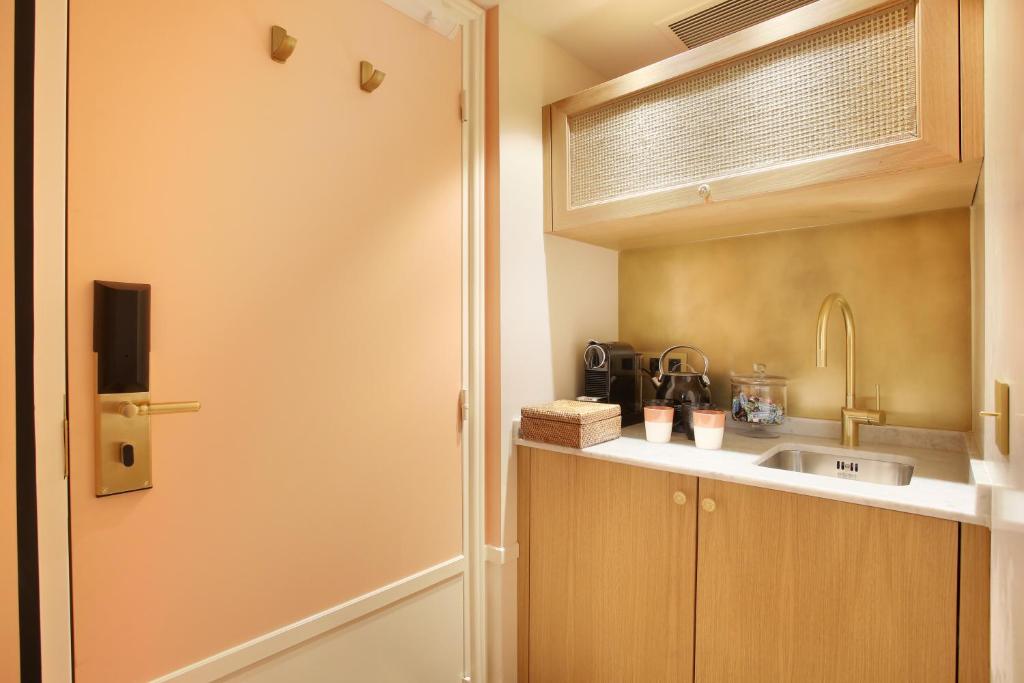 Makom Ferdinand Duval - Resim 16