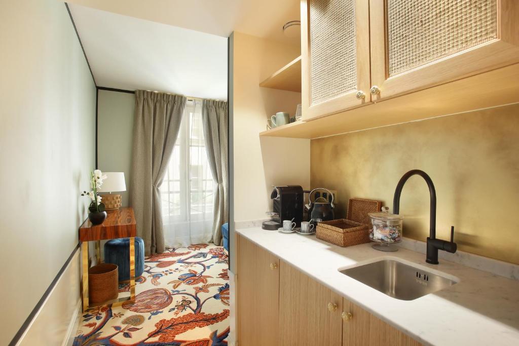 Makom Ferdinand Duval - Resim 3