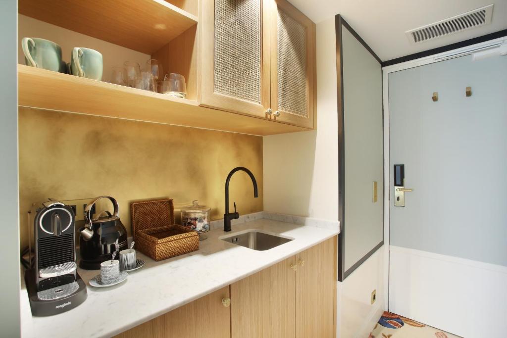 Makom Ferdinand Duval - Resim 8