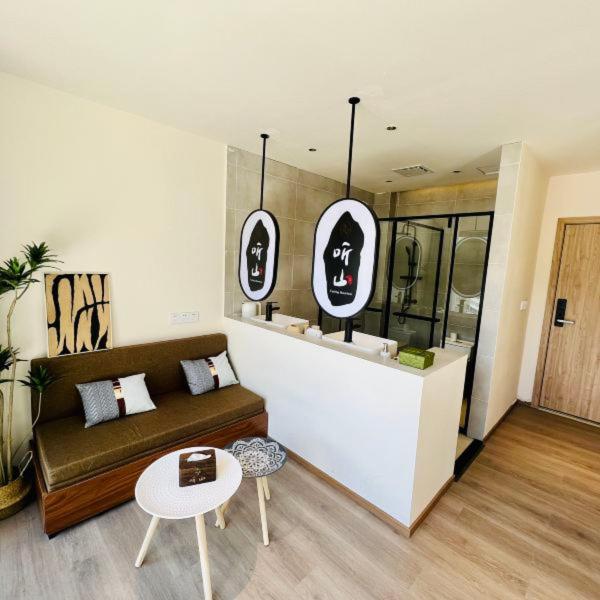 Posezení v ubytování Siguniangshan Town Tingshan Wild Luxury B&B