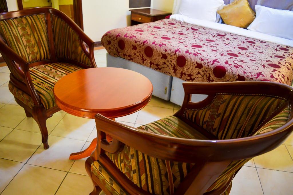 Posezení v ubytování Anthena Hotel