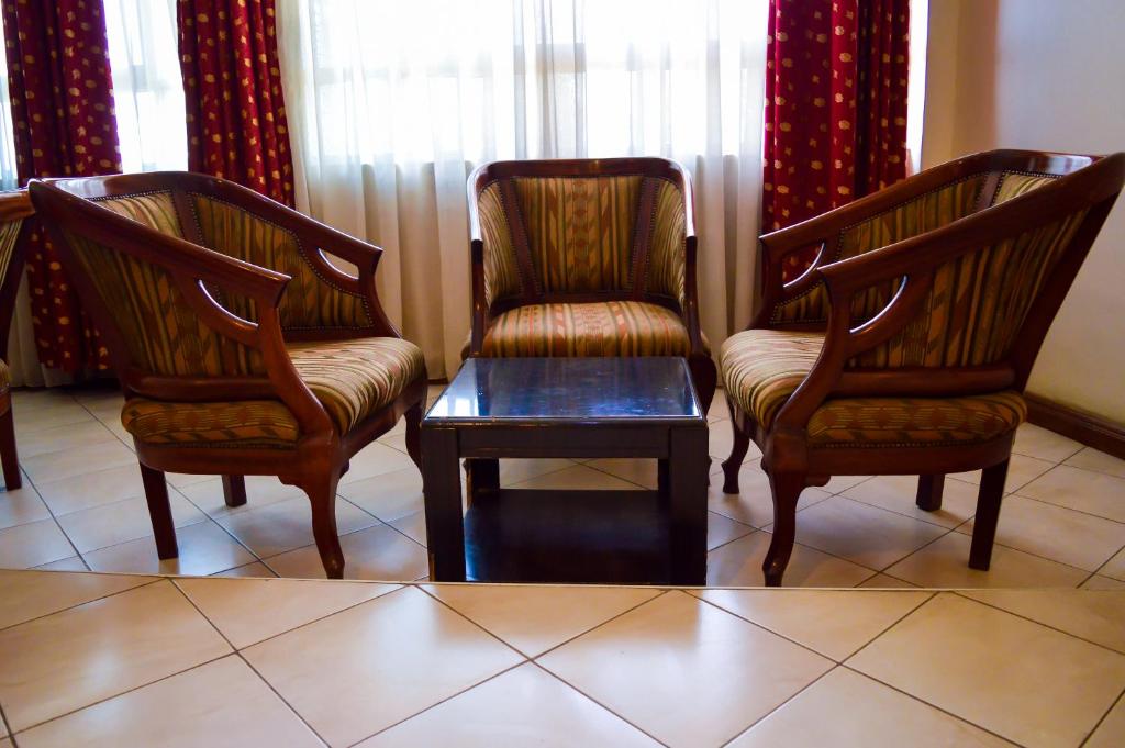Posezení v ubytování Anthena Hotel