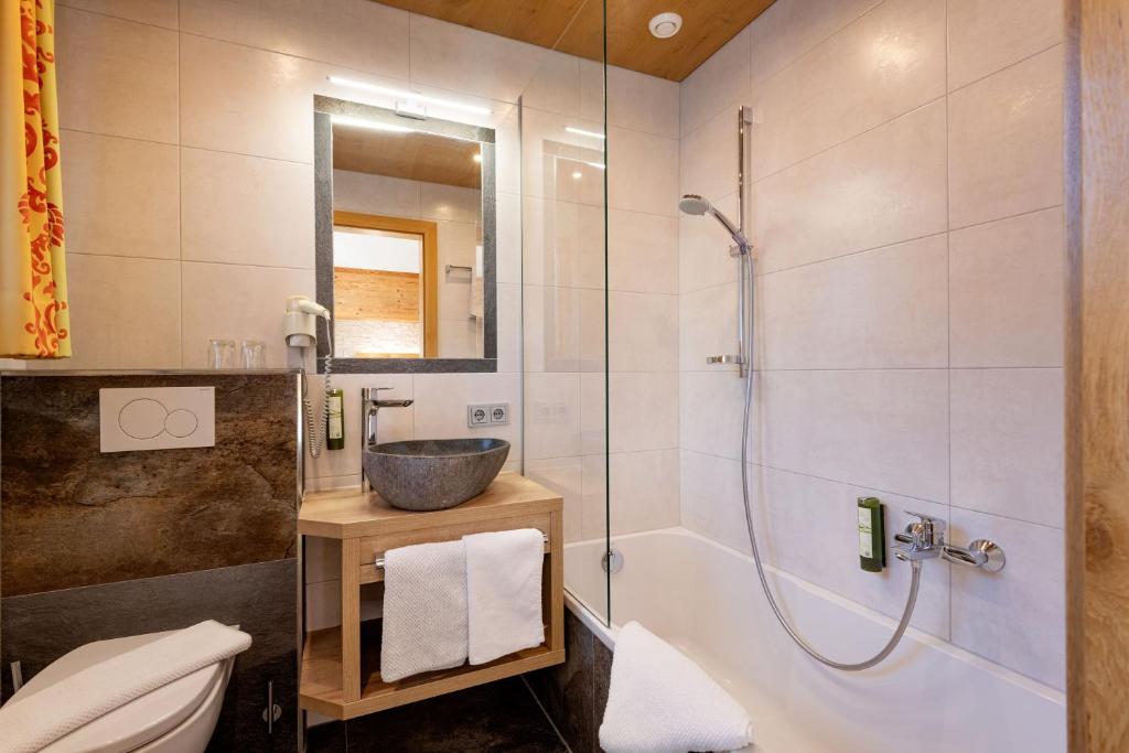 Koupelna v ubytování Hotel Eggerwirt
