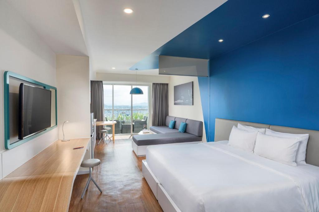 Grand Deluxe Mountain View