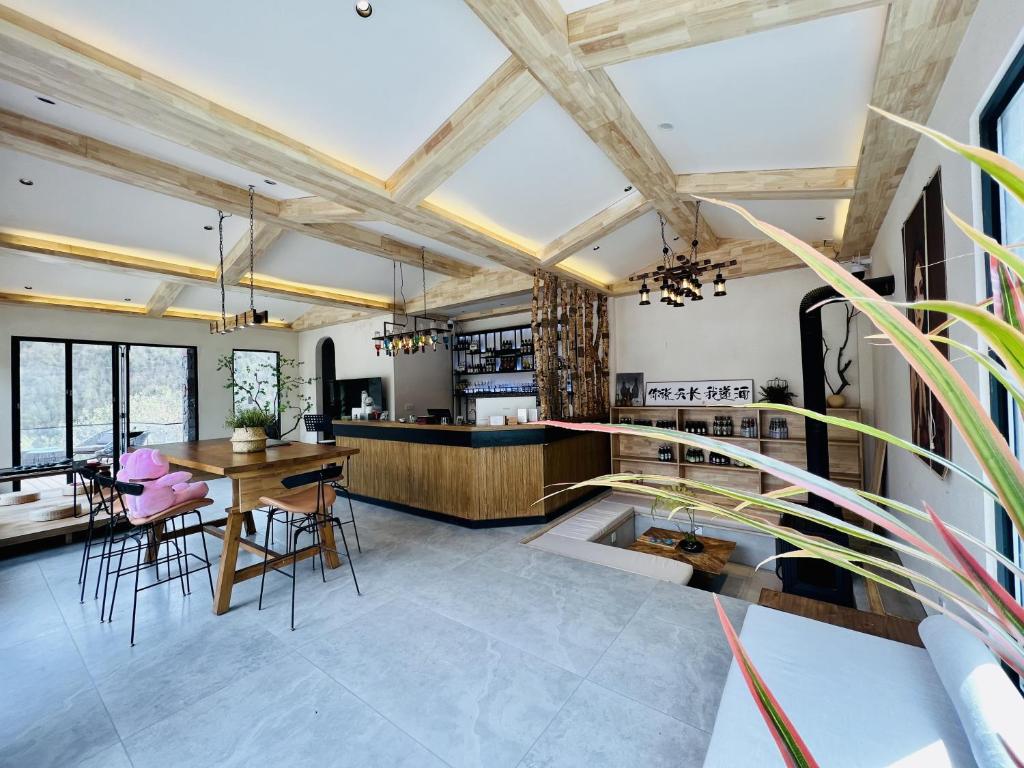 Kuchyň nebo kuchyňský kout v ubytování Siguniangshan Town Tingshan Wild Luxury B&B