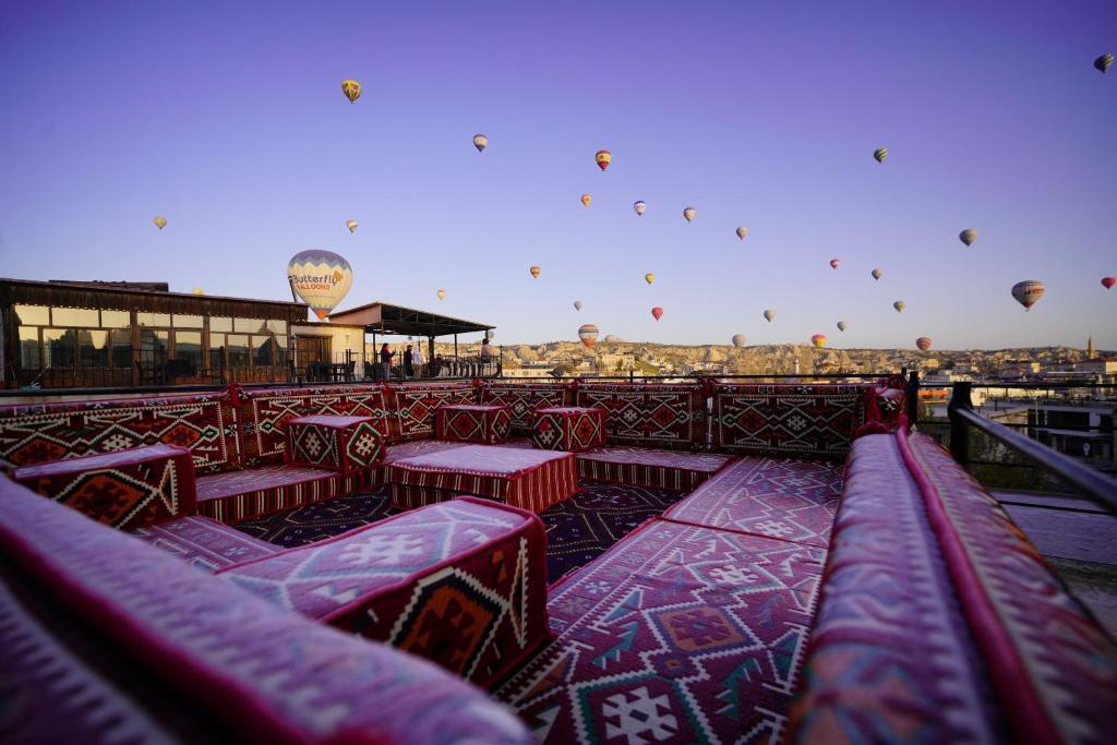 Glory Art Stone House - 2