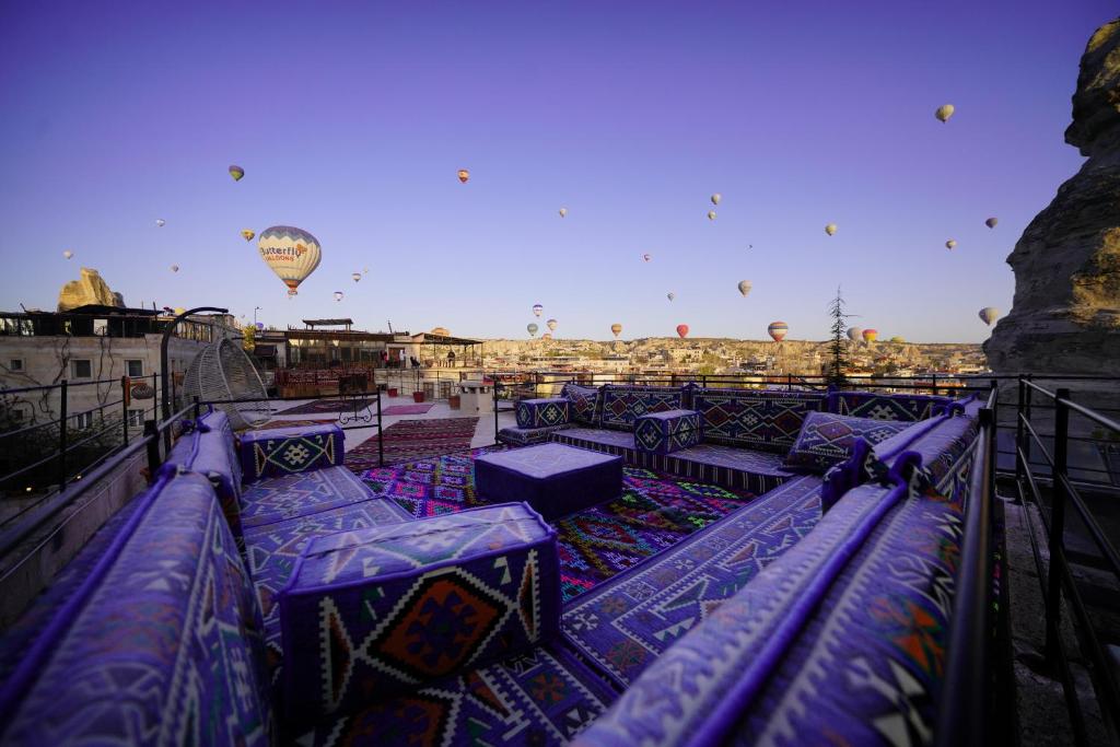 Glory Art Stone House - 10