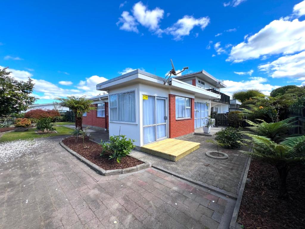 Rotorua Holiday Home - Prime Location - With Garden - Resim 6