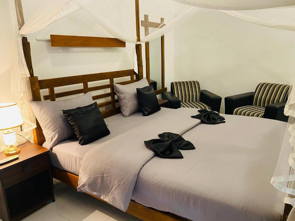 Sigiri Holiday Bungalow - 2