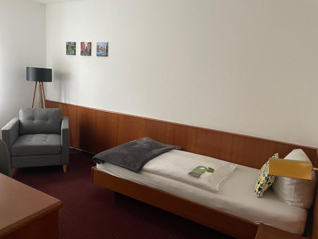 Hotel Anker - Single Room With Shower
